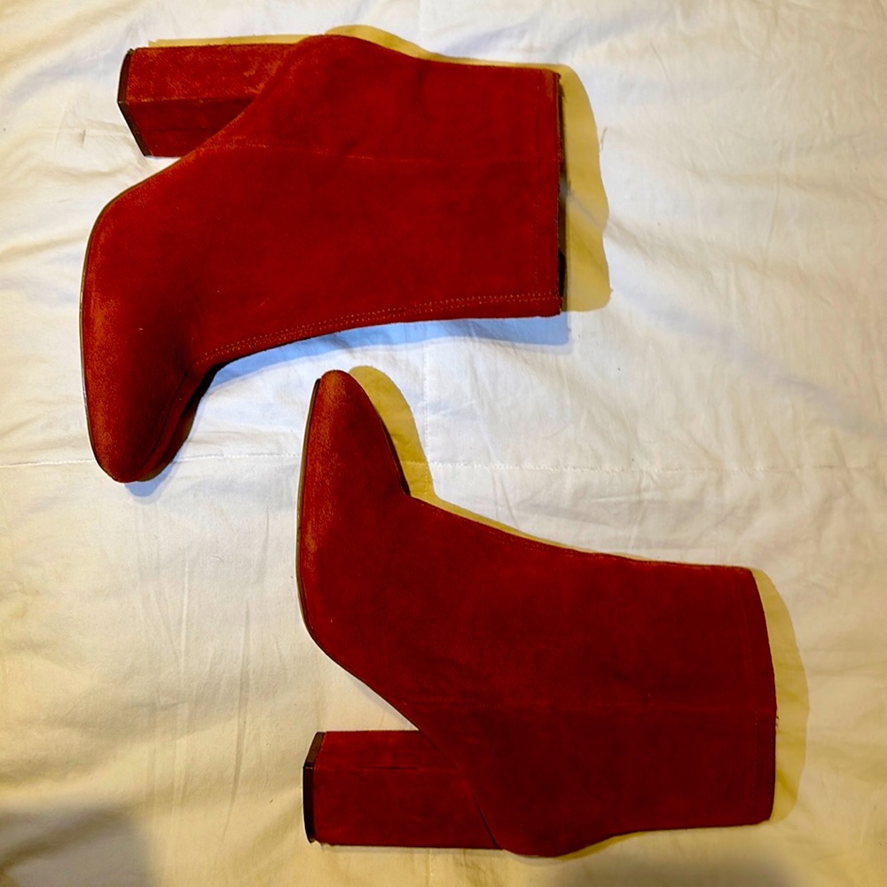 Urban Outfitters Boots Size 8